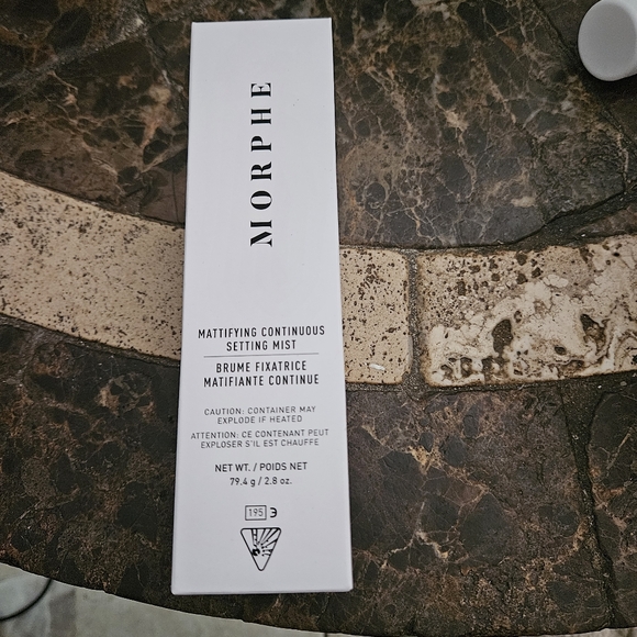 Morphe continous Mattifying Setting Spray 2.8 oz NEW IN BOX - Picture 2 of 5